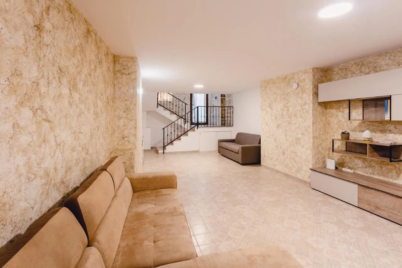 Convivo Apartment Palazzo Galateo Lecce Italien